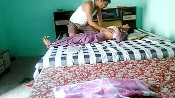 Insane Indian Couple Getting Wild in Hardcore Sex Tape
