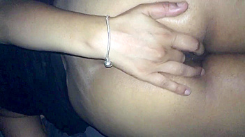 Desi GF Fingering Her Pussy Like a Damn Pro