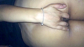 Desi GF Fingering Her Pussy Like a Damn Pro