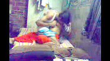 Savage - Horny Mumbai Couple’s Wild Leak Shows Intense Action