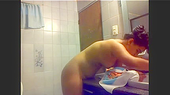 Indian Babe Shyna Masturbates Like a Fucking Pro, Soaked Pussy, Wild Orgasm