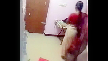 Tamil Wife Gets Caught Naked, Mind-Blowing Sex Tape Reveals All
