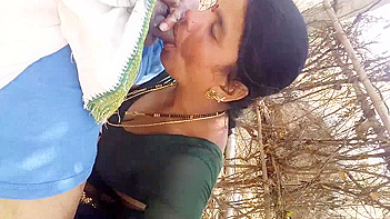 Indian MILF Sucks Dick Like a Whore in Outdoor Blowjob Session