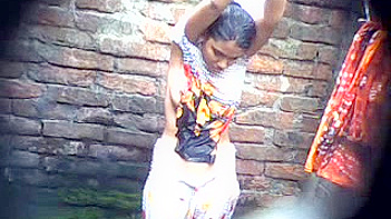 Indian Chick Prajakta Getting Soaked in the Shower