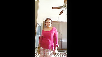 Bhabhi Caught on Hidden Cam in Tight Night Suit, Nude and Juicy as Hell
