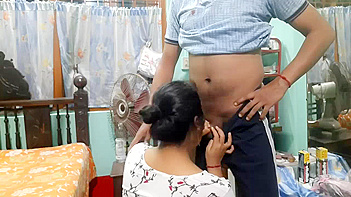 Indian Bhabhi Sucking Dick Like a Whore In This Juicy Blowjob Scene