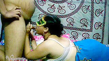 Velamma Bhabhi Sucking Cock Like a Fucking Pro, Hot and Dirty Blowjob Action