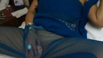 Indian MILF Goes Wild with a Massive Dildo, Screaming and Moaning Like a Fucking Pro