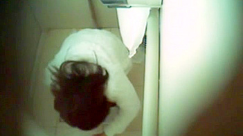 Indian Chick Gets Fucked In Delhi Airport Toilet, Amateur Sex Caught On Camera