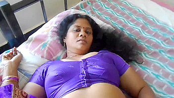 Mallu Bhabhi in Purple Sari Gets Pounded Hard in Homemade Sex Scandal