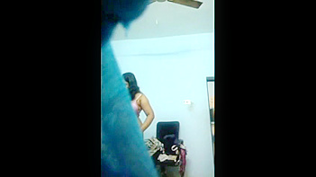 Mallu Amateur Bhabhi with Huge Ass Strips Naked in Bathroom, Filthy Slut Shows Off