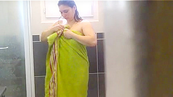 Punjaban Wife Gets Caught Naked In The Fucking Bathroom