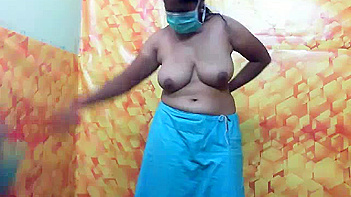 Meenakshi, Horny Delhi GF Gets Naked and Fucked at Home