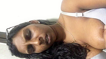 Indian Chick With Massive Titties Playing With Her Nipples In A Tight Bra