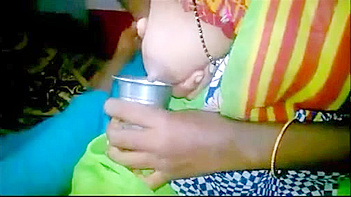 Indian Aunty Gets Wild and Horny in XXX Porn, Mind-Blowing Action!