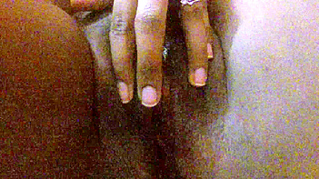 Indian Wife Shows Off Her Shaved Pussy in HD Amateur Porn