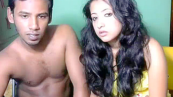 Indian Couple Gets Wild on Live Cam, Vulgar Chatter, Explicit Acts, Unfiltered Sex Session
