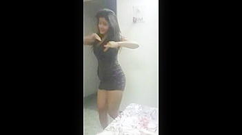 Hottest Indian Girlfriend Fucking Dancing On Camera, Damn She’s Freaking Sexy