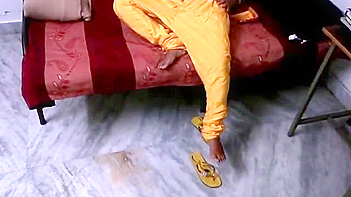 Shilpa Bhabhi in Juicy Shalwar Suit, Sucking Dick Like a Whore