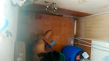 Sensational Indian Aunty Caught Fucking Shaving Her Pussy In The Shower