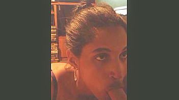 Indian Babe Sucking Dick in Scandalous MMS Leak