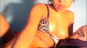 Desi Amateur Babe Gets Nailed on Free Live Cams in XXX Chat Rooms