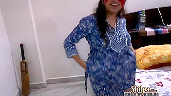 Shilpa Sexy Bhabhi Gets Drunk and Fucked Hard, Moaning Loudly