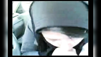 Desi Delight: Muslim Indian Girl Gives Oral Pleasure in a Car