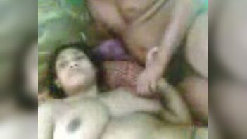 Bengali Raand Gets Intimate with Her New Client in Fsiblog's MMS