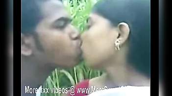 Bengali Beauty Flaunts Her Curves and Gives a Steamy Garden BJ!