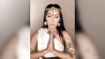Indian Celebrity Sofia Hayat Masturbates Like a Damn Pro, Wet Pussy Action