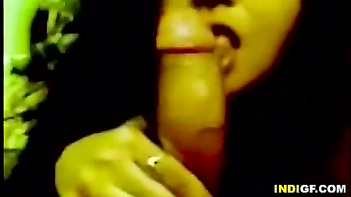 Experience Unforgettable Pleasure with Desi Sex: Super Hot Indian College Girl Giving Best Blow Job