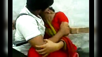 Indian College Girl Enjoys Passionate XXX Sex with Lover - Watch Now!