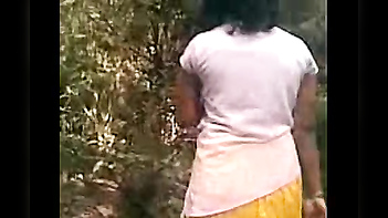 Raunchy College Picnic: Tamil College Girl Enjoys Outdoor Sex with Lover!